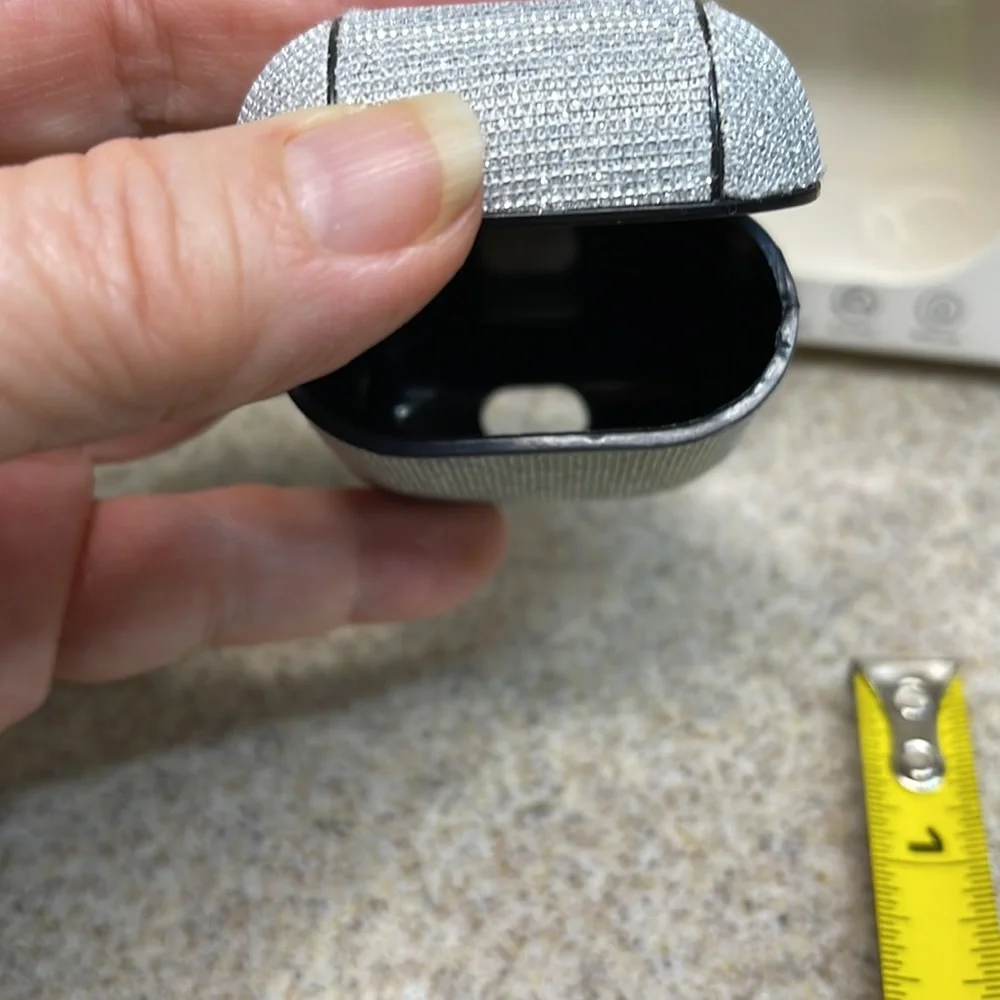 AirPods Case silver sparkle /Black. - Picture 7 of 9